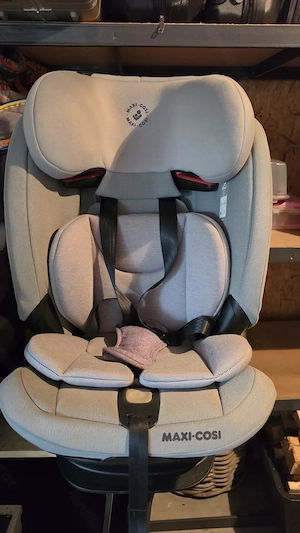 Maxi Cosi Titan Pro, Autositz Bild 2