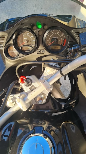 Honda Varadero 125 zu verkaufen Bild 6