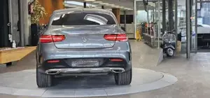 Mercedes-Benz E 400 Bild 5
