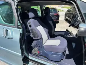Peugeot 1007 Bild 9