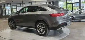 Mercedes-Benz E 400 Bild 16