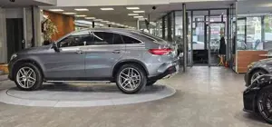 Mercedes-Benz E 400 Bild 8