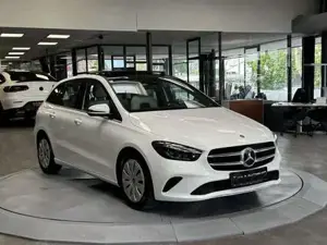Mercedes-Benz B 180 Bild 2