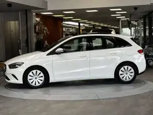 Mercedes-Benz B 180 Bild 12