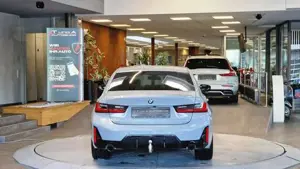 BMW 320 Bild 9