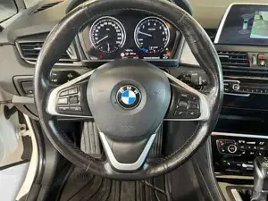 BMW 225 Bild 7