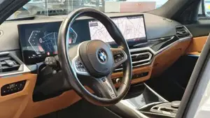 BMW 320 Bild 13