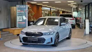 BMW 320 Bild 8