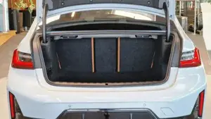 BMW 320 Bild 10
