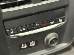 BMW 340 Bild 17