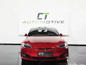 Tesla Model S Bild 2