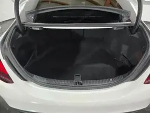 Mercedes-Benz C-Klasse Bild 11