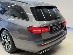 Mercedes-Benz E 300 Bild 10