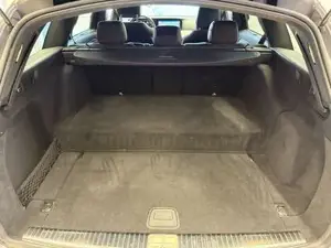 Mercedes-Benz E 300 Bild 17
