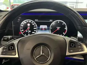 Mercedes-Benz E 220 Bild 13