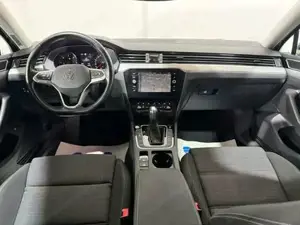 VW Passat Bild 8