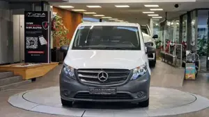 Mercedes-Benz  Bild 2