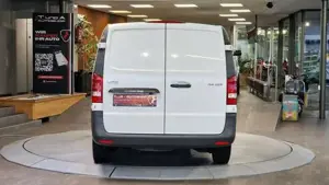 Mercedes-Benz  Bild 8