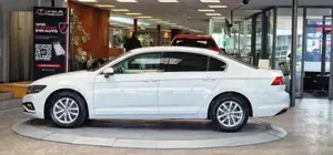 Volkswagen Passat Bild 4