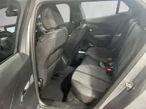 Peugeot 2008 Bild 7