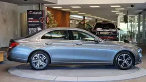 Mercedes-Benz E 200 Bild 7