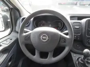 Opel Vivaro Bild 11