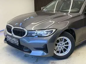 BMW 320 Bild 2