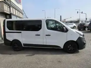 Opel Vivaro Bild 7