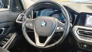 BMW 330 Bild 16