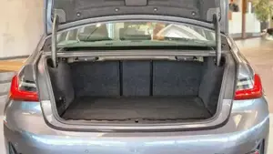 BMW 330 Bild 13