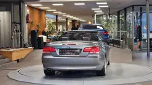 BMW 320 Bild 12