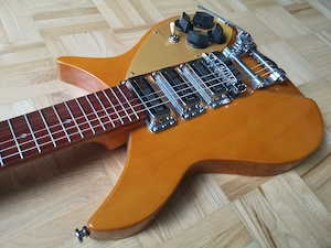 Nachbau 325 v59 Gitarre