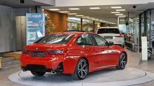 BMW 320 Bild 7