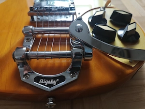 Nachbau 325 v59 Gitarre Bild 7