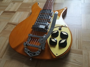 Nachbau 325 v59 Gitarre Bild 8