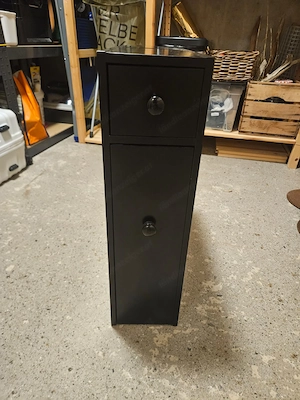 Nischenregal mit Schubladen, aus Holz
