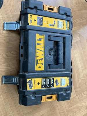 Dewalt 18w Akku bohrmaschiene Bild 2