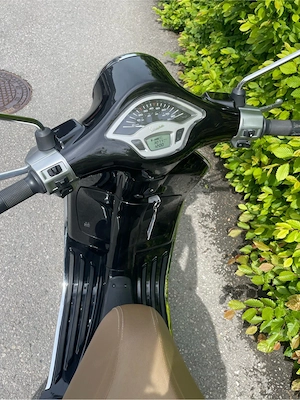 Vespa Primavera 50 Bild 3
