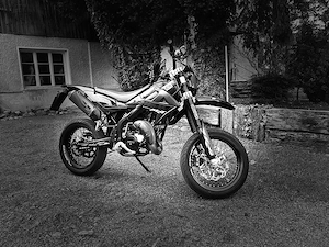 Kleinmotorrad   Moped Bild 2