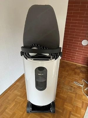 Miele Dampfbügelsystem Fashion Master B3312 - Neuwertige Dampfbügelstation mit Steamer