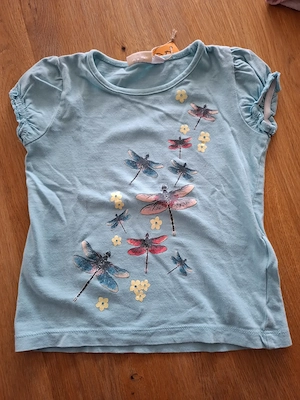 verschiedene T-Shirts Gr. 98 104 Bild 4