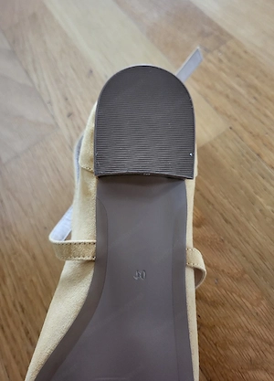 Schöne Schuhe ockergelb Bild 3
