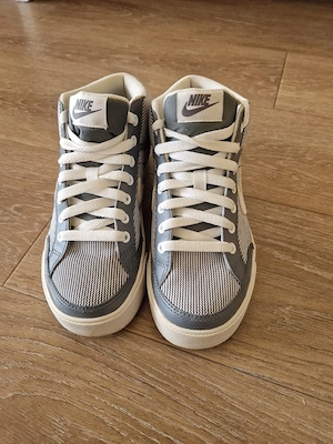 Schuhe Nike Bild 2