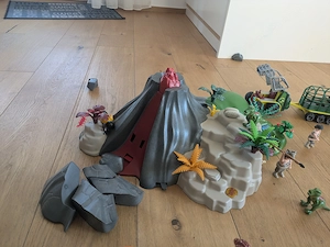 Playmobil Dinosortiment inkl. Vulkan und Fahrzeug Bild 5