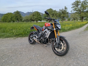 Yamaha MT-09, RN-29, blazing orange, top Zustand, viel Zubehör, wenig km  Bild 3