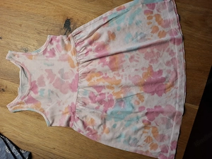 Versch. Kleider Gr. 92 Bild 2