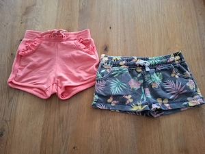 Hosen Shorts Gr. 98