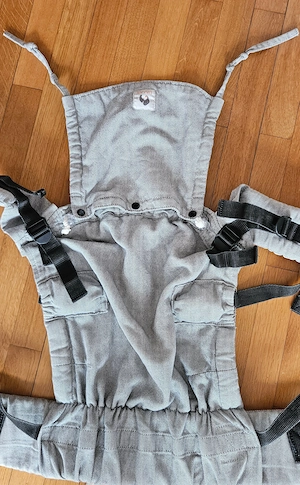 Babytrage grau Bild 2