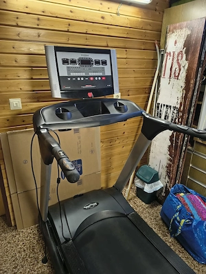 Laufband bis 16 km H und bis 15% Steigung neuer Preis Bild 3
