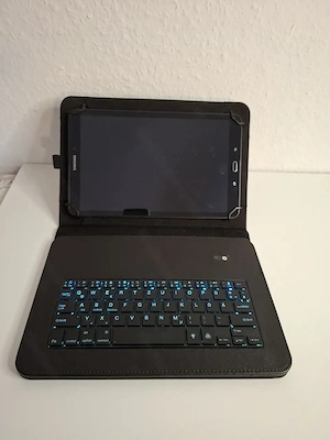 Universal Bluetooth Tastatur + Leder-Case für 9"-10" neu - original Verpackung Bild 5